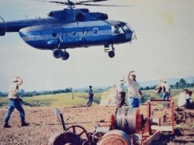 Airlift of materials to a construction work front